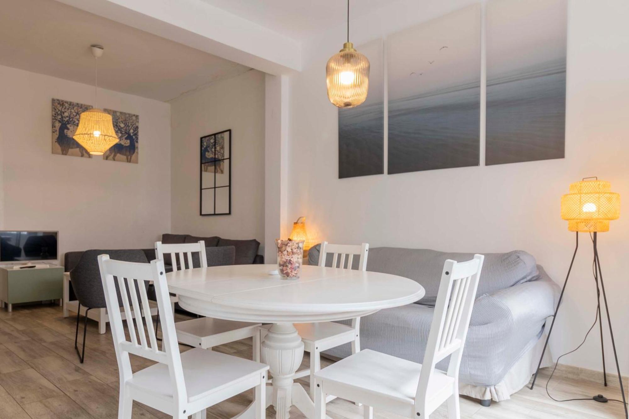 Apartamentos Los Remedios Sevilla Bagian luar foto