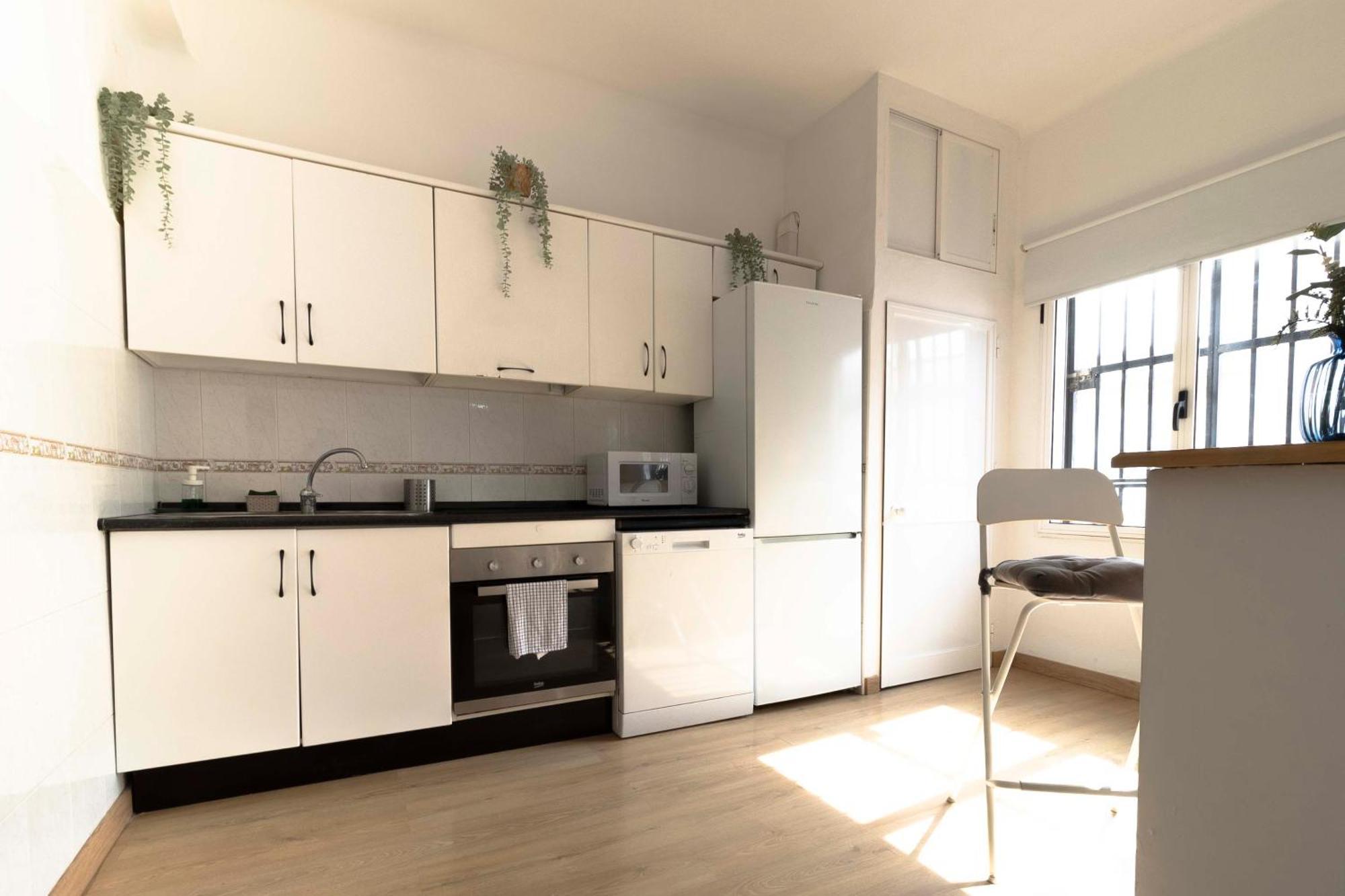 Apartamentos Los Remedios Sevilla Bagian luar foto